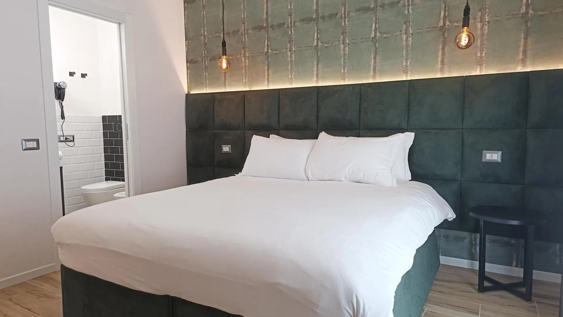 Romi Suite 0*, Rome Italy