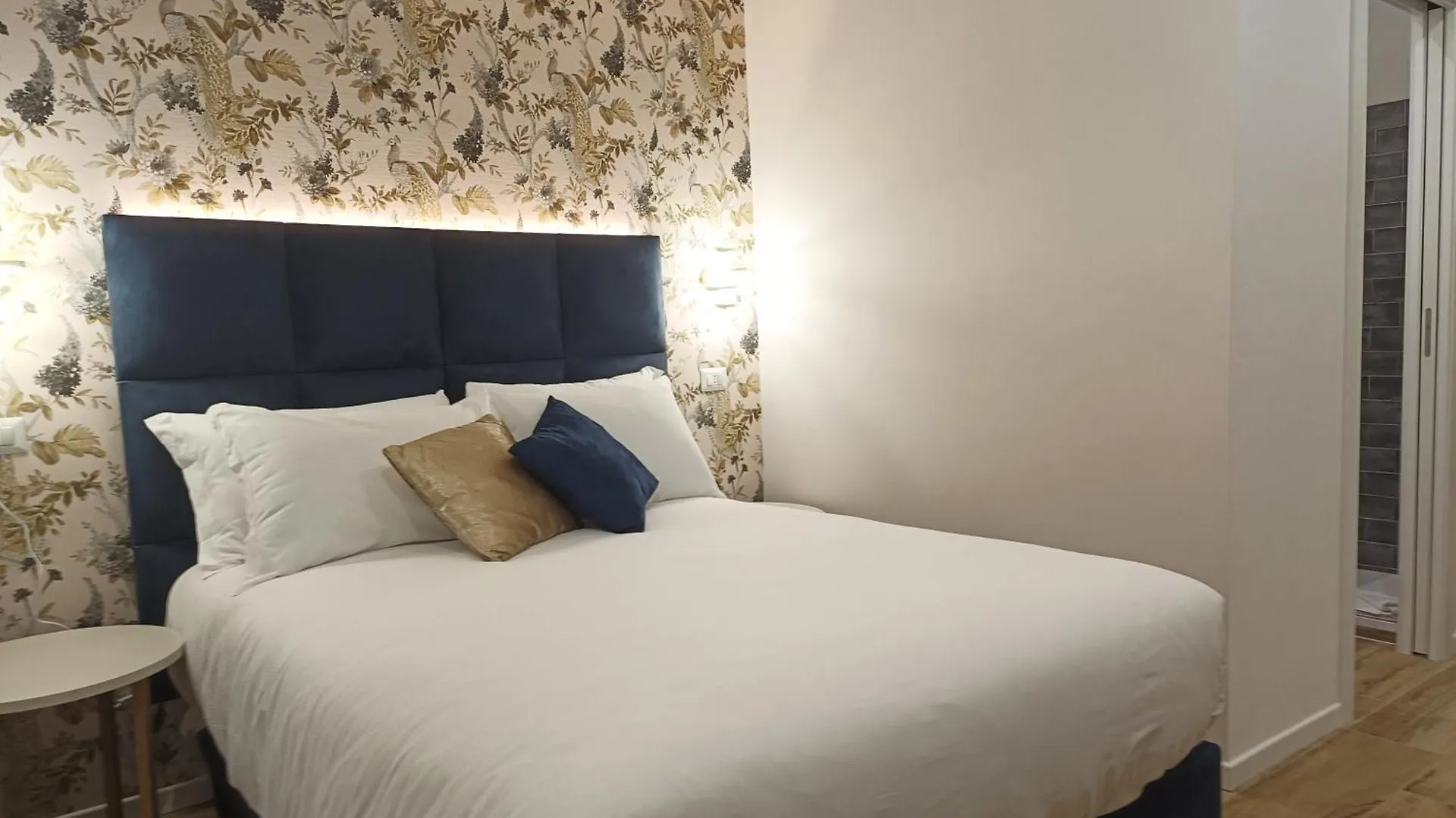 Romi Suite