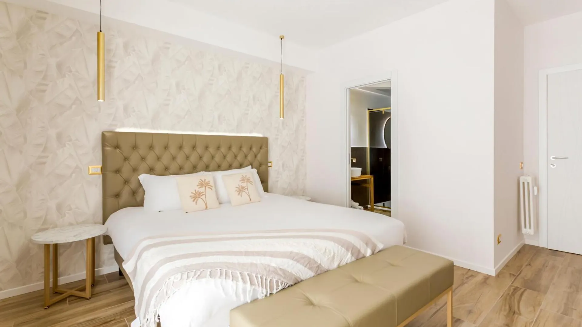 Romi Suite 0*, Rome
